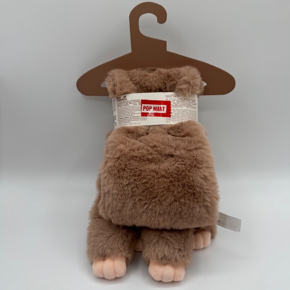 Pop Land Winter Fluffy Holiday Series -- Labubu Plush Scarf - Picture 2 of 6